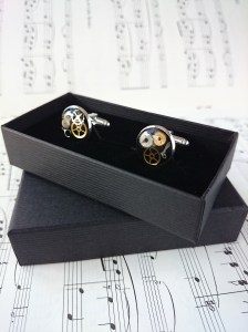 Yes, steampunk cufflinks even come with their own boxes!